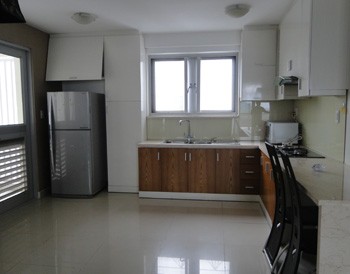 Apartments for rent Garden Court building