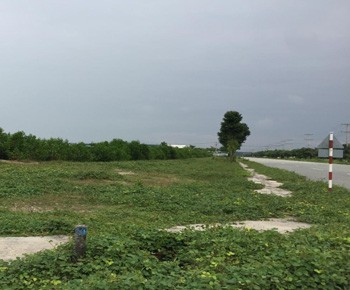 Land for sale in an industrial park