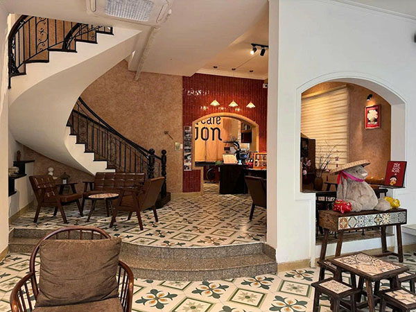 Bar for rent Ho Chi Minh