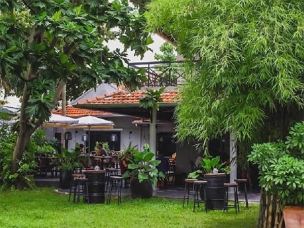Bar for rent Mai Chi Tho