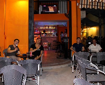 Rental bar Nguyen Cu Trinh