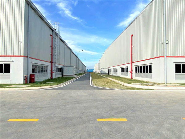 Factory for rent Boustead