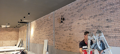 Tiling restaurant