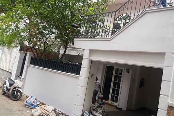 Painting commercial property