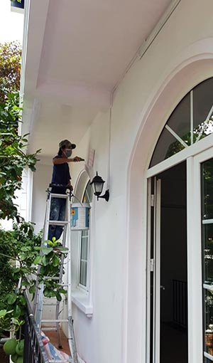 Painting commercial property
