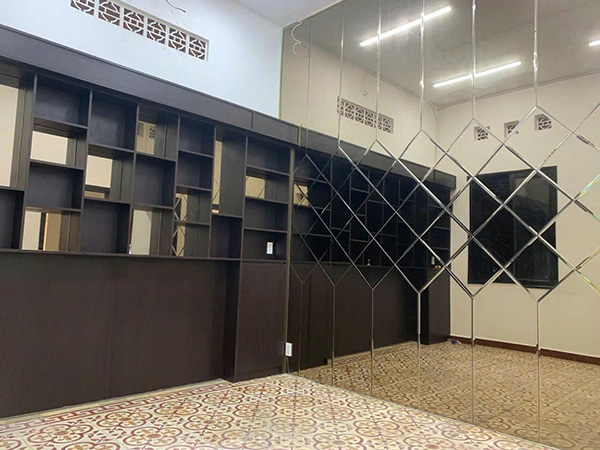 Restaurant for rent Co Bac