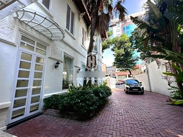 Shop for rent Dang Thi Nhu