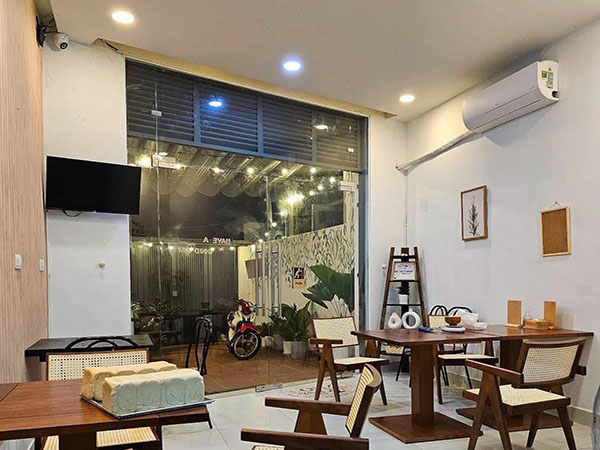 Rental shop Dinh Tien Hoang