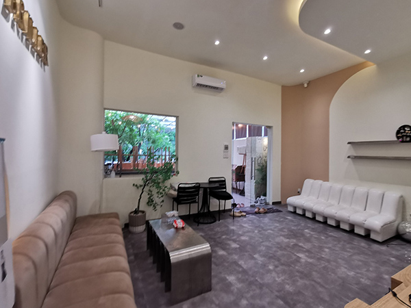 Rental shop Ho Huan Nghiep