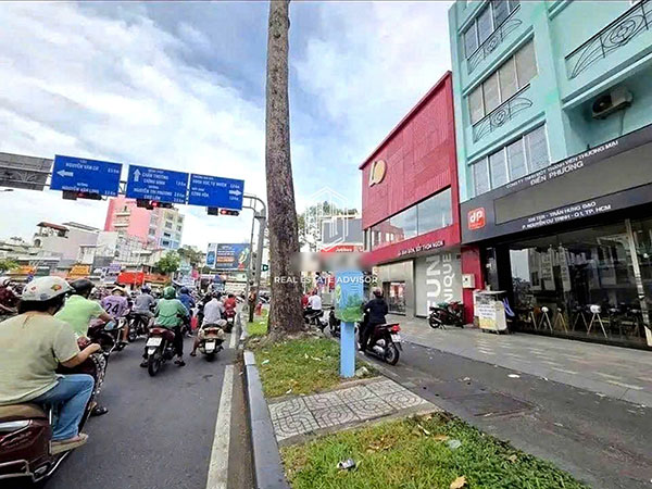 Shop for rent Pho Duc Chinh