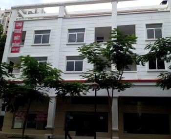 Rental showroom Tan My